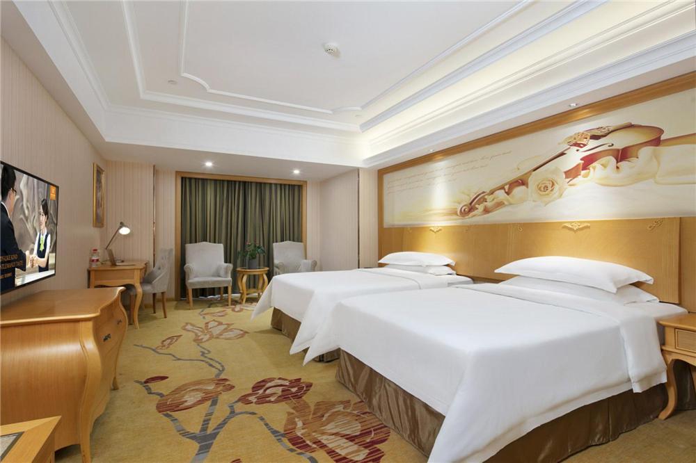 Vienna Hotel Zhengzhou Zhongyuan Futa エクステリア 写真